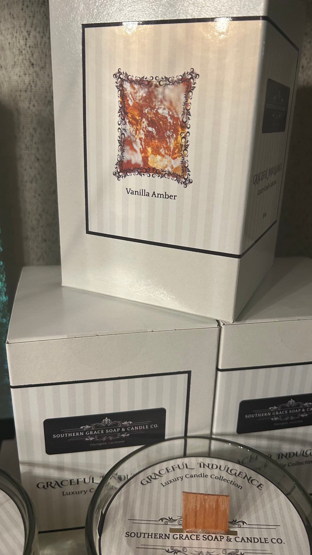 GRACEFUL INDULGENCE, Luxury Candle Collection